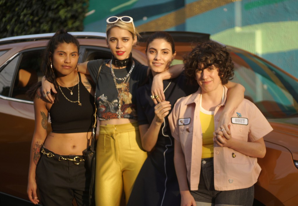 TV Review: Desenfrenadas — encontrarse en el&nbsp;camino