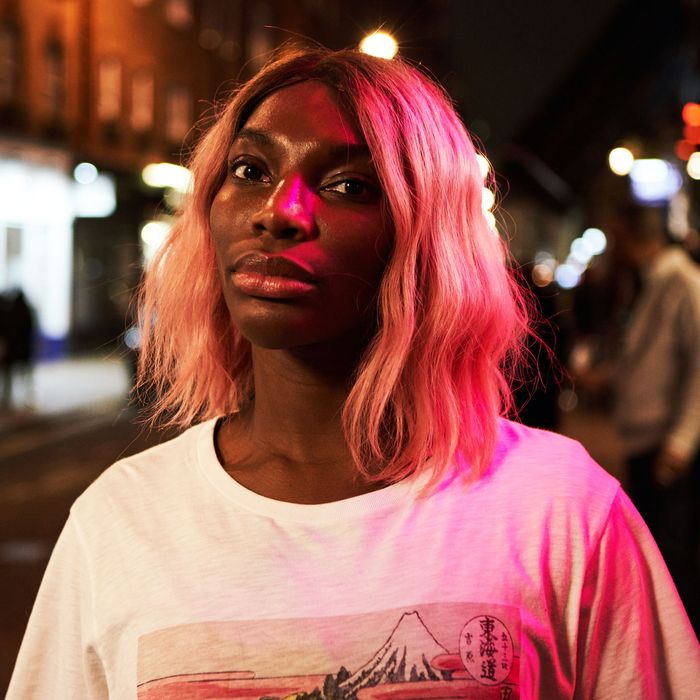 Essay: La puesta en escena de la(s)&nbsp;fragilidad(es)