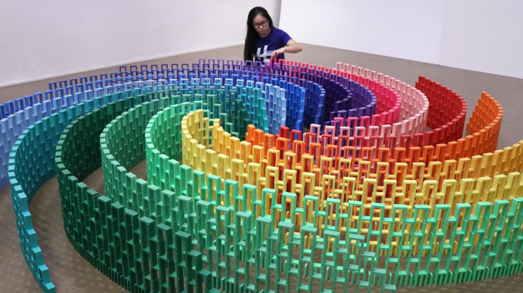 Film Diary SXSW 2021: Lily Topples the World, el verdadero rostro de la youtuber más exitosa del mundo&nbsp;digital